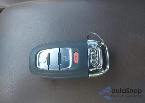 2013 Audi A4 2.0T Premium z USA, uszkodzony, nr VIN WAUFFAFL4DN032066